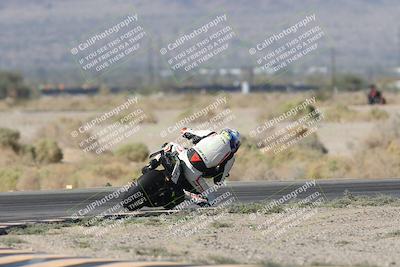 media/Oct-30-2025-Racers Edge (Thu) [[dabbdaf680]]/2-A Group/Session 2 (Turn 5)/